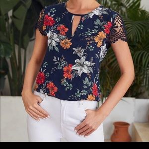 Lace sleeve floral top